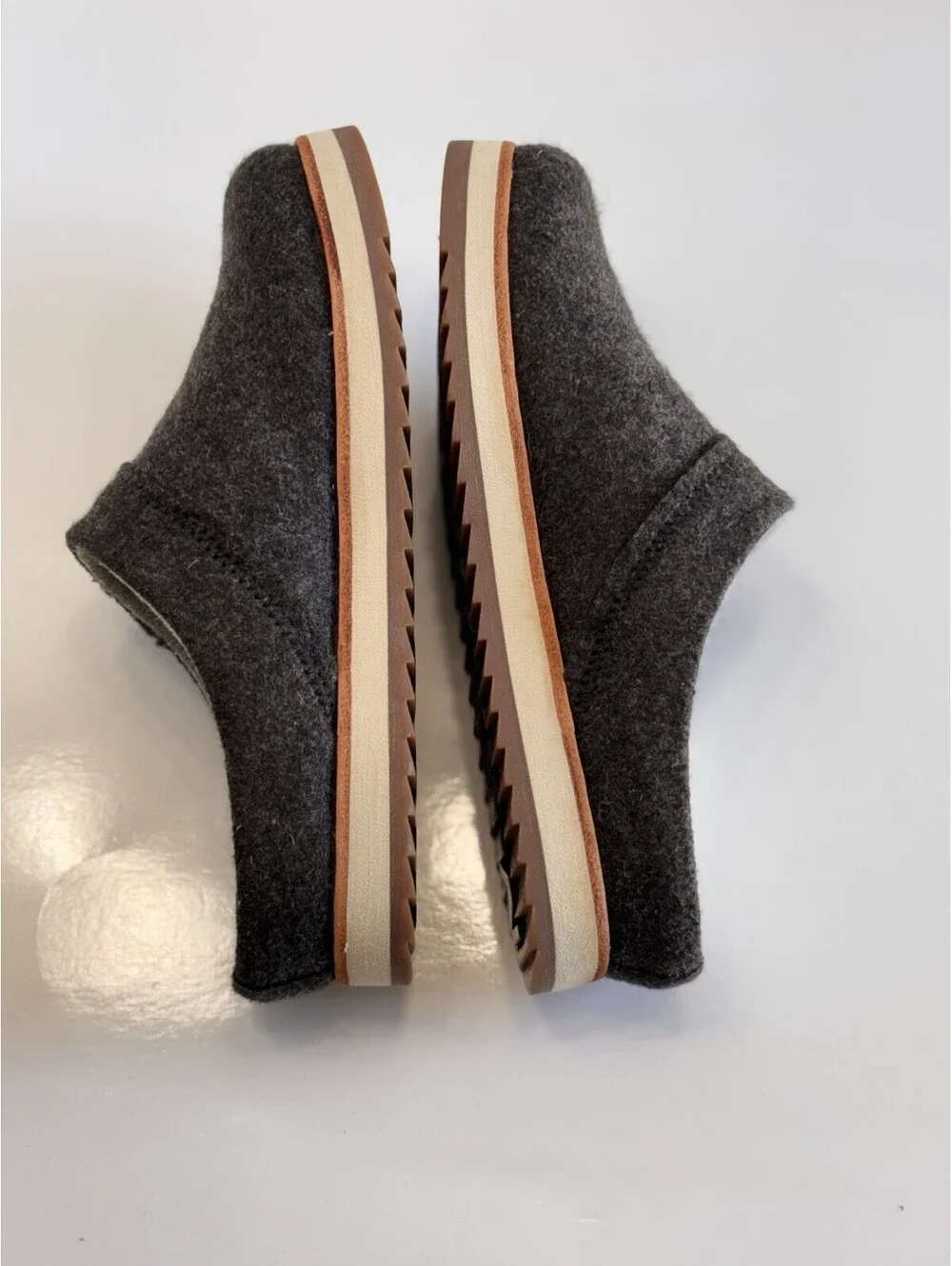 Merrell Juno Wool Clogs Slip On Women's Size 5.5 Gray Wool Faux Fur Lining Comfy